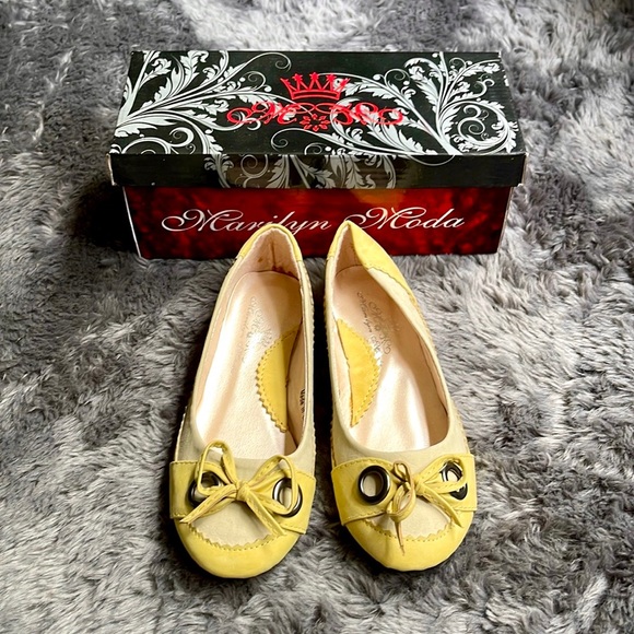 Adorable Flats - Picture 2 of 5